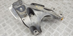 Кронштейн двигателя BMW X5-series (E70) 22 11 6 777 258 Кронштейн двигателя BMW X5-series (E70) 22 11 6 777 258