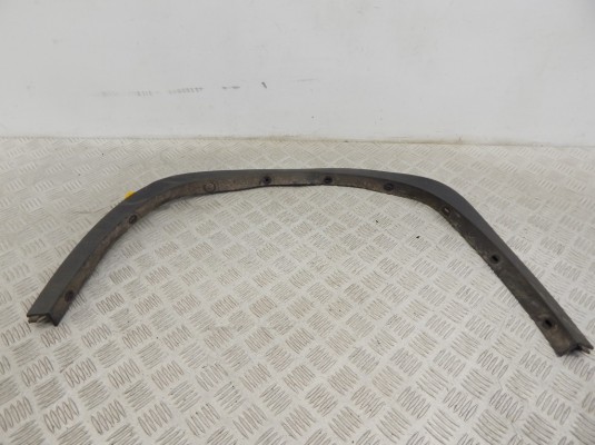 Молдинг крыла переднего левого BMW X1-series (E84) 51 77 2 990 165