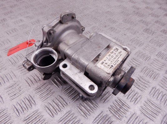 Насос гидроусилителя руля BMW 1-series (E87) 32 41 6 769 598