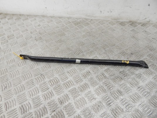 Распорка стоек BMW X1-series (F48) 51 61 7 286 759 Распорка стоек BMW X1-series (F48) 51 61 7 286 759