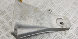 Кронштейн двигателя BMW 5-series (E60/61) 22 11 6 761 150