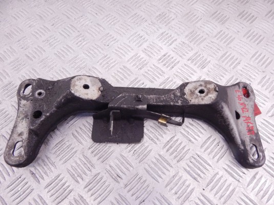 Кронштейн КПП BMW 3-series (E46) 22 31 6 757 103