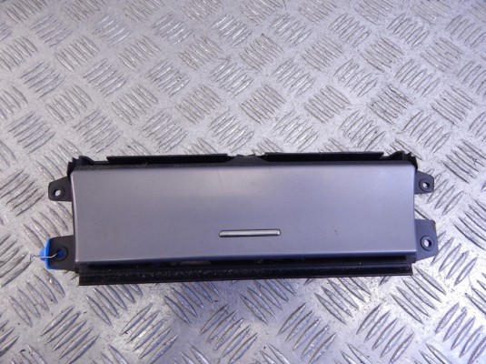 Пепельница BMW X5-series (E53) 51 16 8 402 967