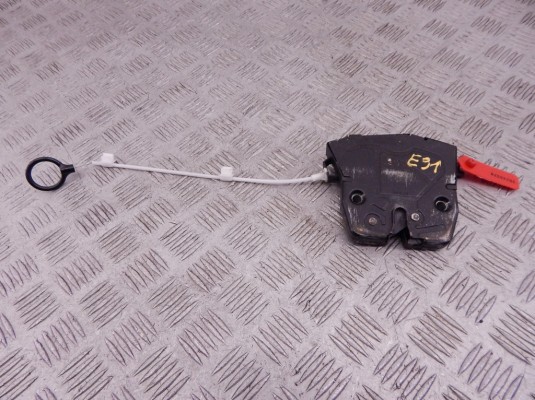 Замок багажника BMW 3-series (E90/91/92) 51 24 7 119 049 Замок багажника BMW 3-series (E90/91/92) 51 24 7 119 049