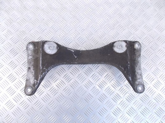 Кронштейн КПП BMW 5-series (E39) 22 31 6 751 583
