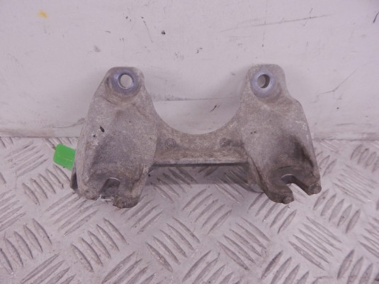 Кронштейн КПП BMW 3-series (F34GT) 22 32 6 796 613 Кронштейн КПП BMW 3-series (F34GT) 22 32 6 796 613