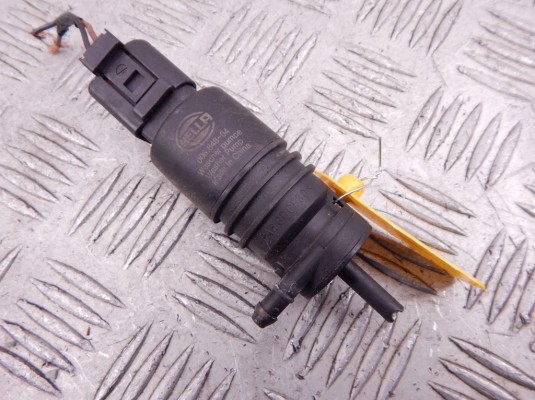 Насос (моторчик) омывателя стекла BMW 3-series (E46)