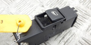 Блок управления стеклоподъемниками BMW 3-series (E46) 61 31 6 902 176