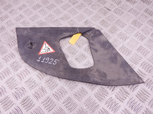 Пластик моторного отсека BMW 7-series (F01/02) 10627110 Пластик моторного отсека BMW 7-series (F01/02) 10627110