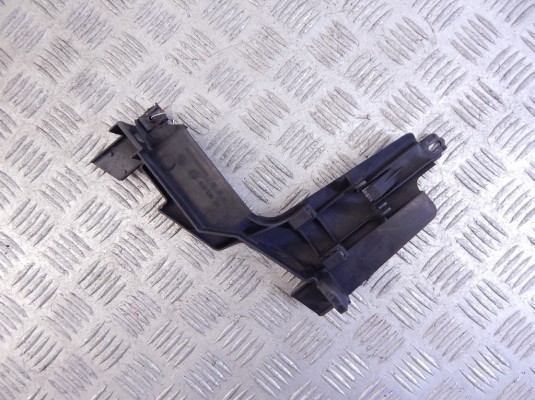 Крепление фары правой BMW 3-series (E46) 63 12 8 380 188