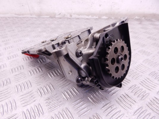 Насос масляный BMW 1-series (E87) 11 41 7 798 014 Насос масляный BMW 1-series (E87) 11 41 7 798 014