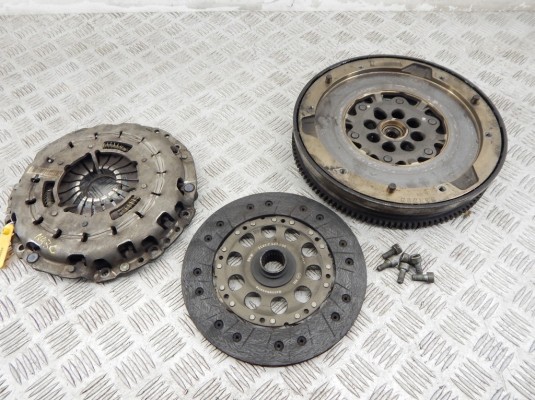 Маховик BMW 1-series (E87) 21 20 7 577 479