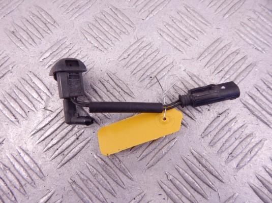 Форсунка омывателя BMW 5-series (E60/61) 61 66 7 132 969 Форсунка омывателя BMW 5-series (E60/61) 61 66 7 132 969