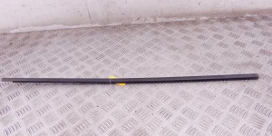 Молдинг стекла двери передней правой наружный BMW 5-series (E60/61) 51 21 7 897 664