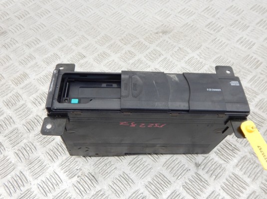 CD-чейнджер BMW X5-series (E53) 65 12 6 946 990