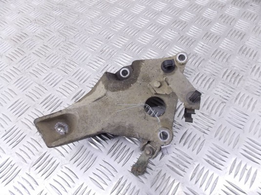 Кронштейн двигателя BMW 3-series (E90/91/92) 22 11 6 775 041