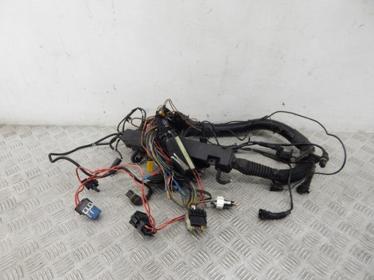 Проводка двигателя BMW 5-series (E39) 12 51 2 246 446