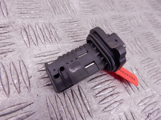 Расходомер воздуха BMW 4-series (F32/33/36) 13 62 7 602 038 Расходомер воздуха BMW 4-series (F32/33/36) 13 62 7 602 038