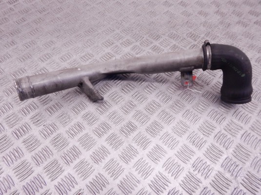 Патрубок интеркулера BMW 5-series (E39) 11 61 2 246 713 Патрубок интеркулера BMW 5-series (E39) 11 61 2 246 713