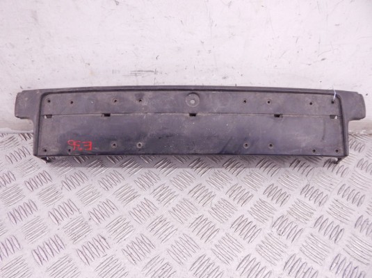 Молдинг бампера переднего BMW 3-series (E36) 51 11 8 146 076
