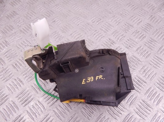Замок двери передней правой BMW 5-series (E39) 51 21 8 235 104