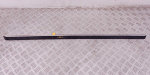 Молдинг двери передней левой BMW 5-series (E39) 51 13 8 184 477 Молдинг двери передней левой BMW 5-series (E39) 51 13 8 184 477