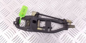 Скелет ручки наружной передней правой BMW 3-series (E46) 8253454