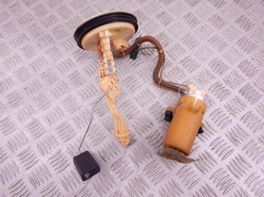 Насос топливный BMW 5-series (E39) 16 14 6 752 368