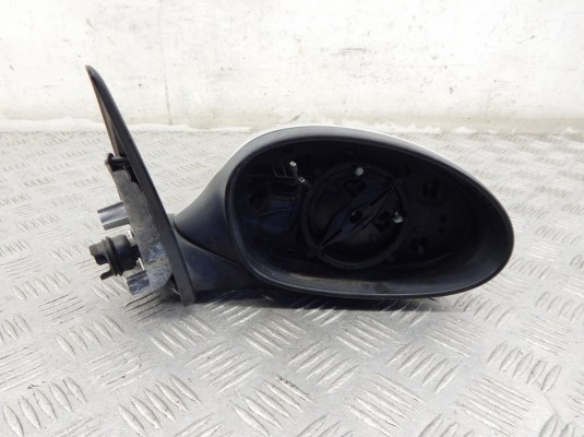 Зеркало наружное правое BMW 3-series (E90/91/92) 51 16 7 189 946