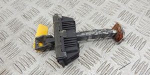 Ограничитель открывания двери передней BMW 3-series (E90/91/92) 51 21 7 060 189 Ограничитель открывания двери передней BMW 3-series (E90/91/92) 51 21 7 060 189