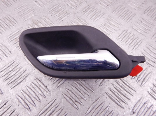 Ручка внутренняя задняя правая BMW 5-series (E39) 51 21 8 125 514