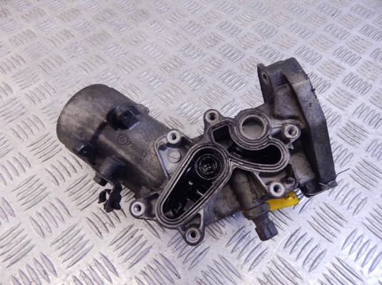 Корпус масляного фильтра BMW X5-series (E53) 11 42 7 805 408