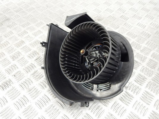 Моторчик печки BMW X5-series (E70) 64 11 9 246 836