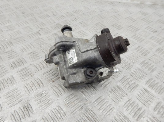 ТНВД BMW 5-series (F10/11) 7810696 ТНВД BMW 5-series (F10/11) 7810696