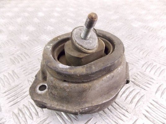 Подушка крепления двигателя BMW X5-series (E53) 6758430