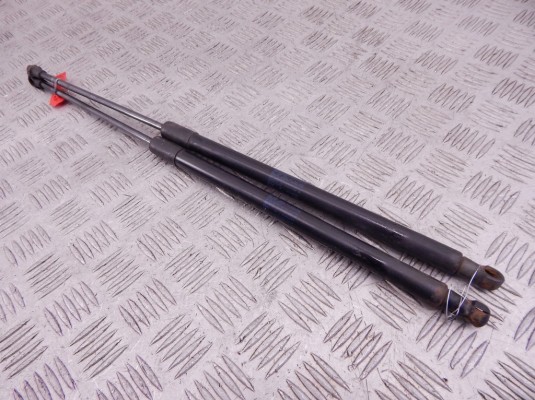 Амортизатор крышки багажника (3-5 двери) BMW 3-series (E46) 51 24 8 232 873 Амортизатор крышки багажника (3-5 двери) BMW 3-series (E46) 51 24 8 232 873