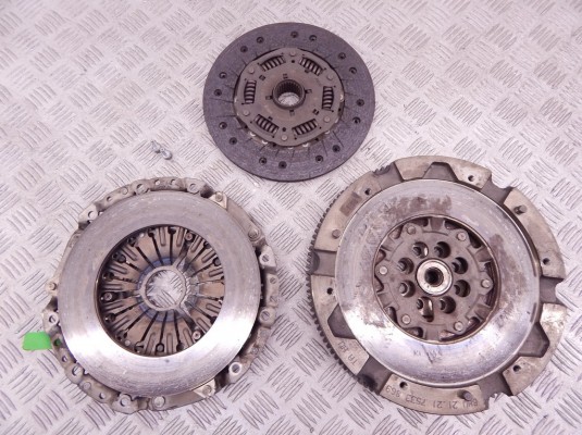 Маховик BMW 5-series (E60/61) 21 20 7 533 869