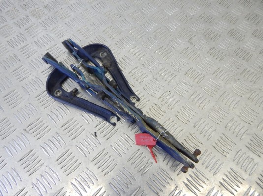 Петля крышки багажника BMW 5-series (E39) 41 62 8 203 277