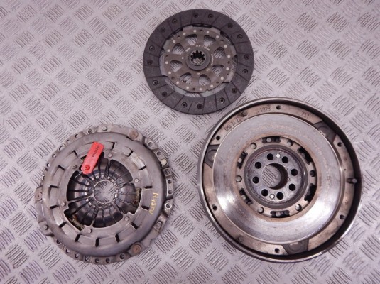 Маховик BMW 3-series (E36) 11 22 1 739 315