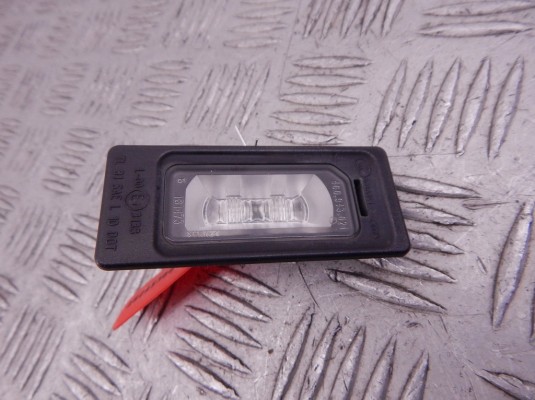 Подсветка номера AUDI Q3 (8U) 2011-2014 4G0943021