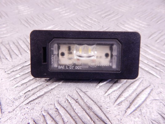 Подсветка номера BMW 5-series (F10/11) 63 26 7 193 293 Подсветка номера BMW 5-series (F10/11) 63 26 7 193 293