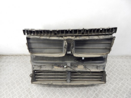 Передняя панель крепления облицовки (телевизор) BMW X1-series (F48) 51 74 7 374 198 Передняя панель крепления облицовки (телевизор) BMW X1-series (F48) 51 74 7 374 198