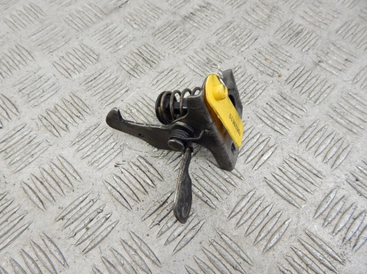 Крюк капота BMW 1-series (E87) 51 23 7 071 124