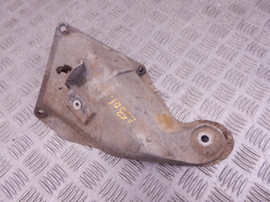 Кронштейн двигателя BMW X5-series (E53) 22 11 1 097 001