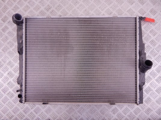 Радиатор (основной) BMW X1-series (E84) 17 11 7 559 273 Радиатор (основной) BMW X1-series (E84) 17 11 7 559 273