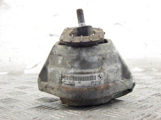 Подушка крепления двигателя BMW 5-series (E60/61) 22 11 6 761 092