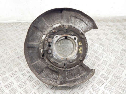 Ступица задняя левая BMW X5-series (E70) 33 32 6 879 101