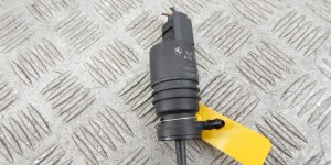 Насос (моторчик) омывателя стекла BMW 3-series (E46) Насос (моторчик) омывателя стекла BMW 3-series (E46)