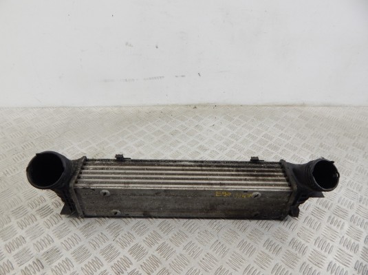 Интеркулер BMW 3-series (E90/91/92) 17 51 7 798 788
