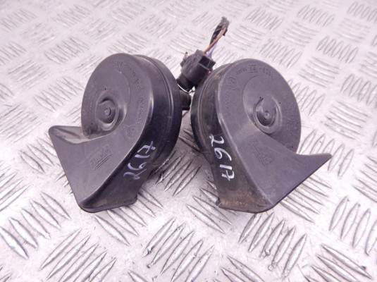 Сигнал (клаксон) BMW 3-series (E90/91/92) 61 33 7 159 420 Сигнал (клаксон) BMW 3-series (E90/91/92) 61 33 7 159 420